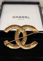 Chanel Broche Detail foto 3 Laulau Treasures