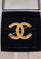 Chanel Broche Detail foto 5 Laulau Treasures