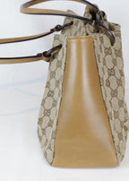 Gucci Canvas Medium Tote linker zijaanzicht Laulau Treasures