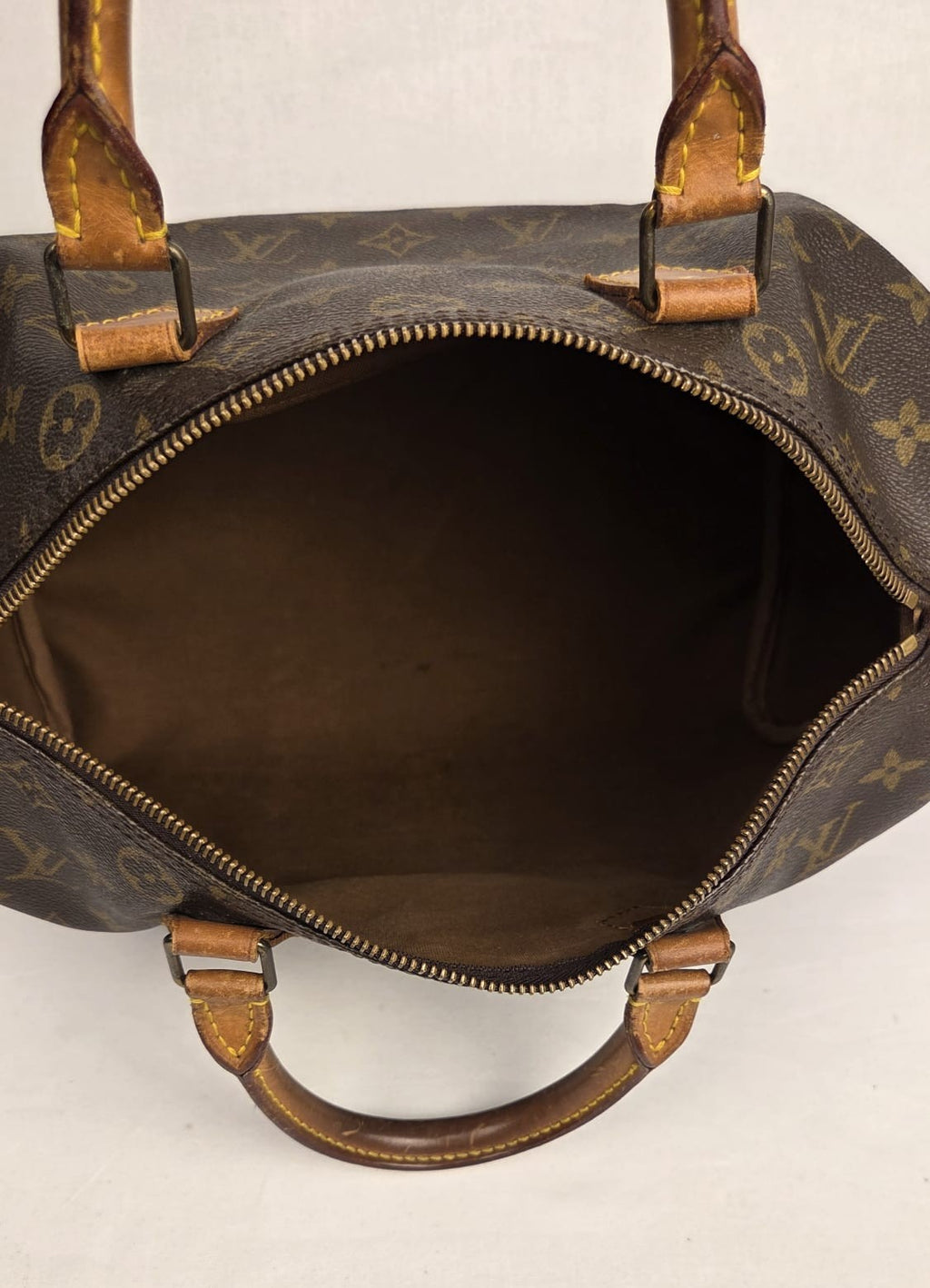 Vintage Louis Vuitton Speedy 30 binnenkant Laulau Treasures