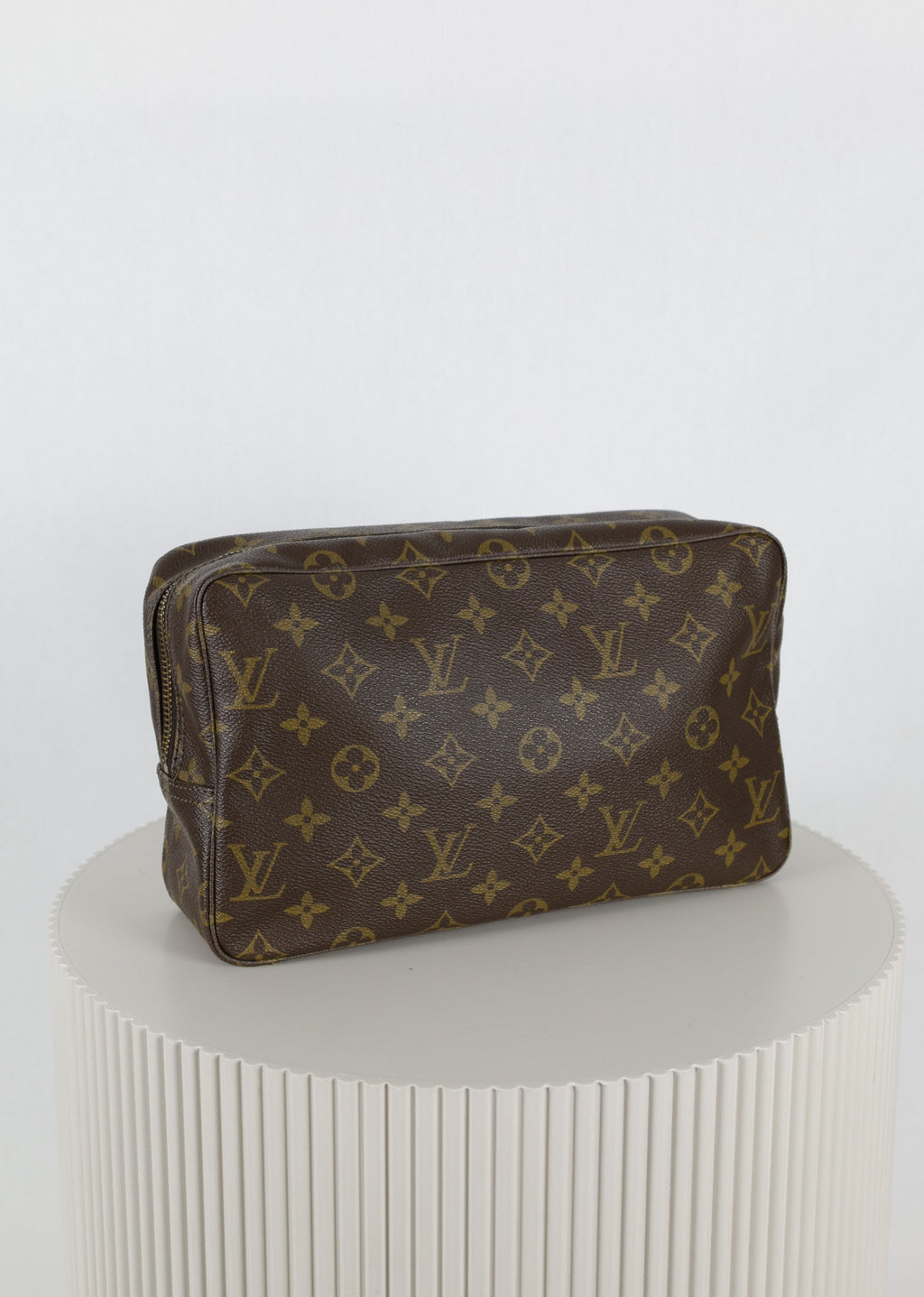 Vintage Louis Vuitton Trousse Toilette 28 voorkant Laulau Treasures