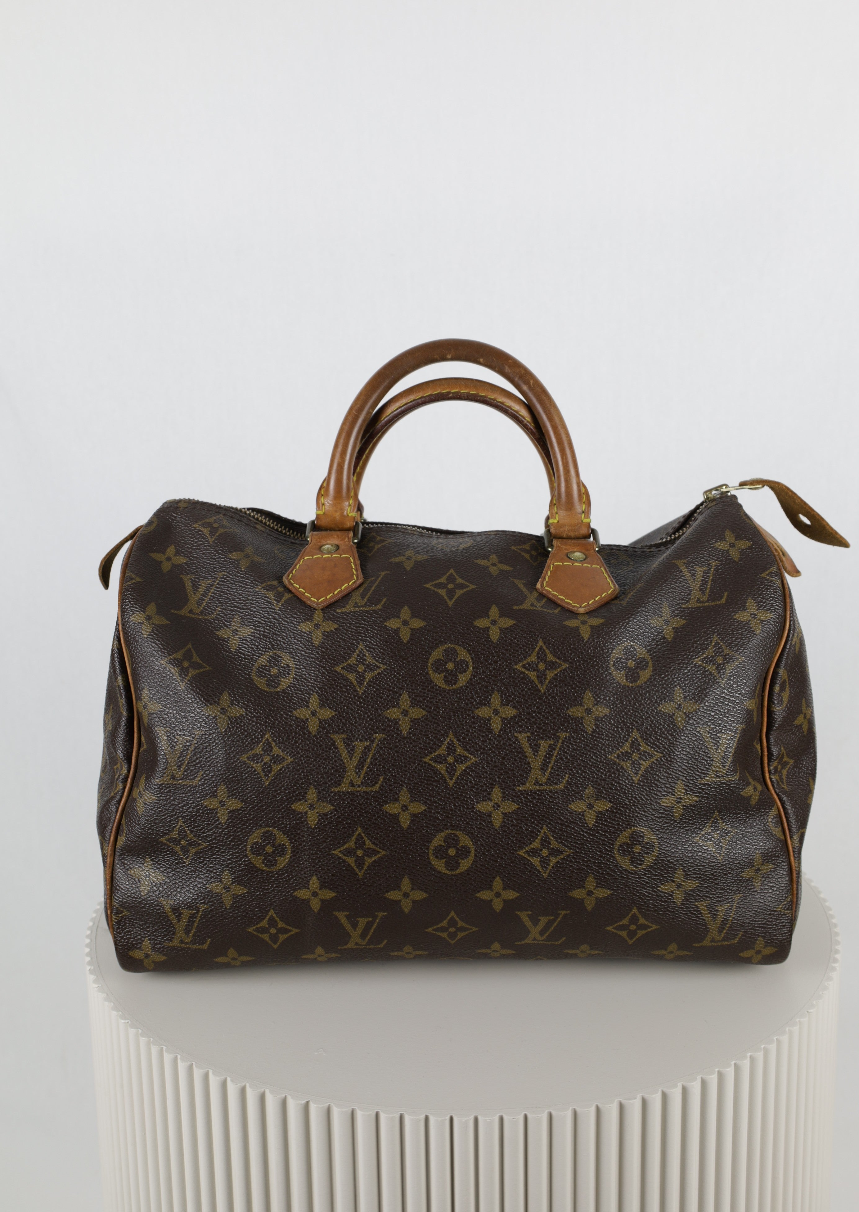 Louis Vuitton Speedy 30
