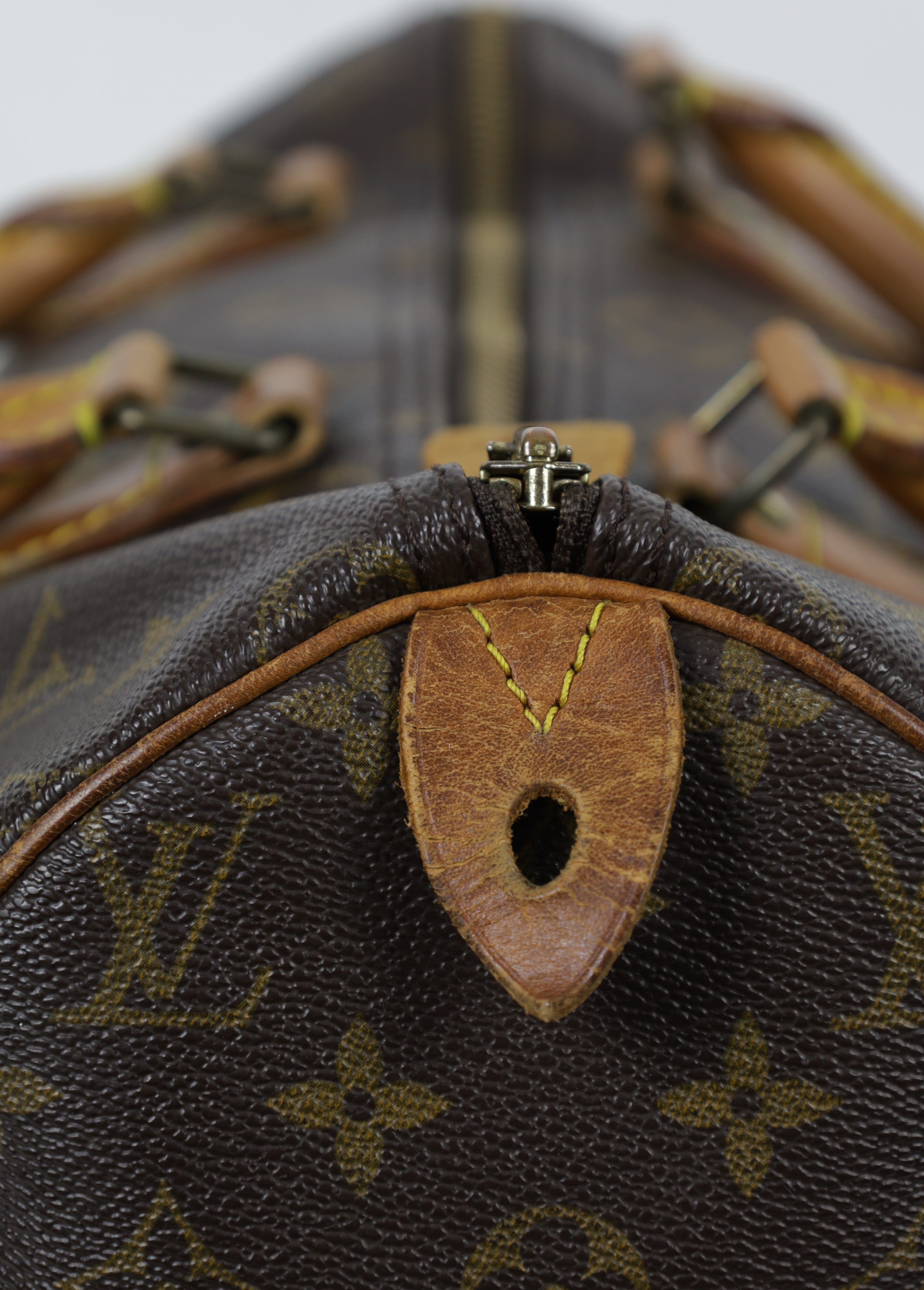 Louis Vuitton Speedy 30