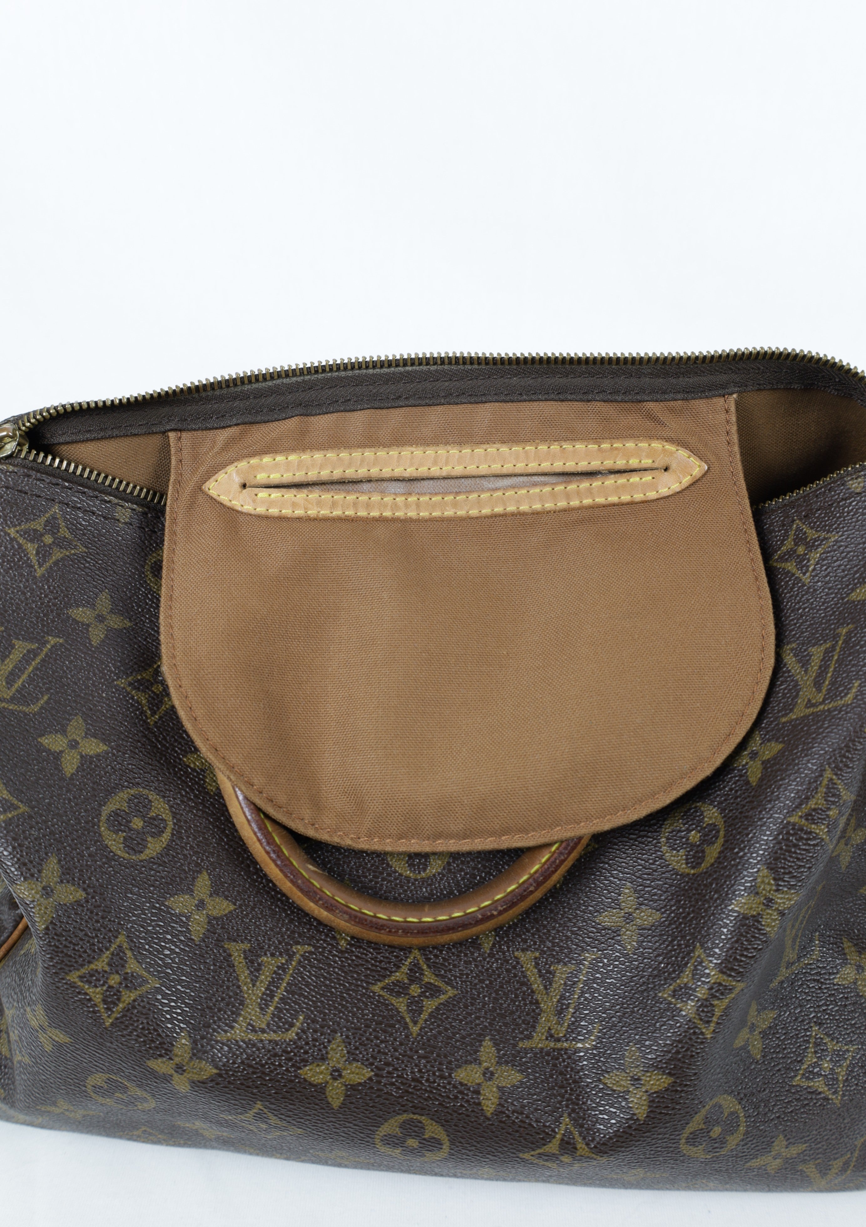 Vintage Louis Vuitton Speedy 30 detail binnen compartiment Laulau Treasures