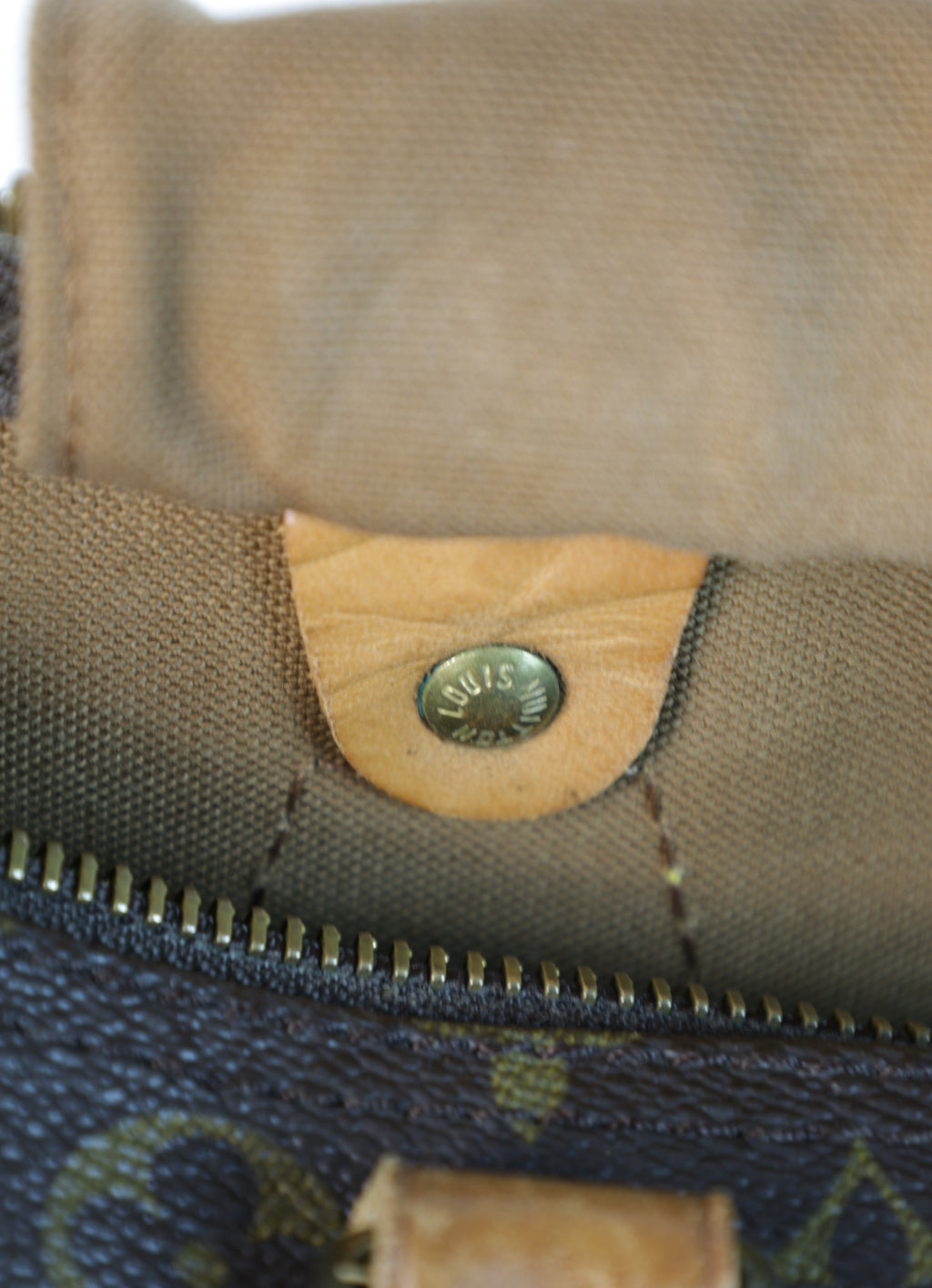 Vintage Louis Vuitton Speedy 30 detail binnenkant Laulau Treausers