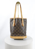 Vintage Louis Vuitton Mini Bucket bag in Monogram canvas - vooraanzicht | Laulau Treasures