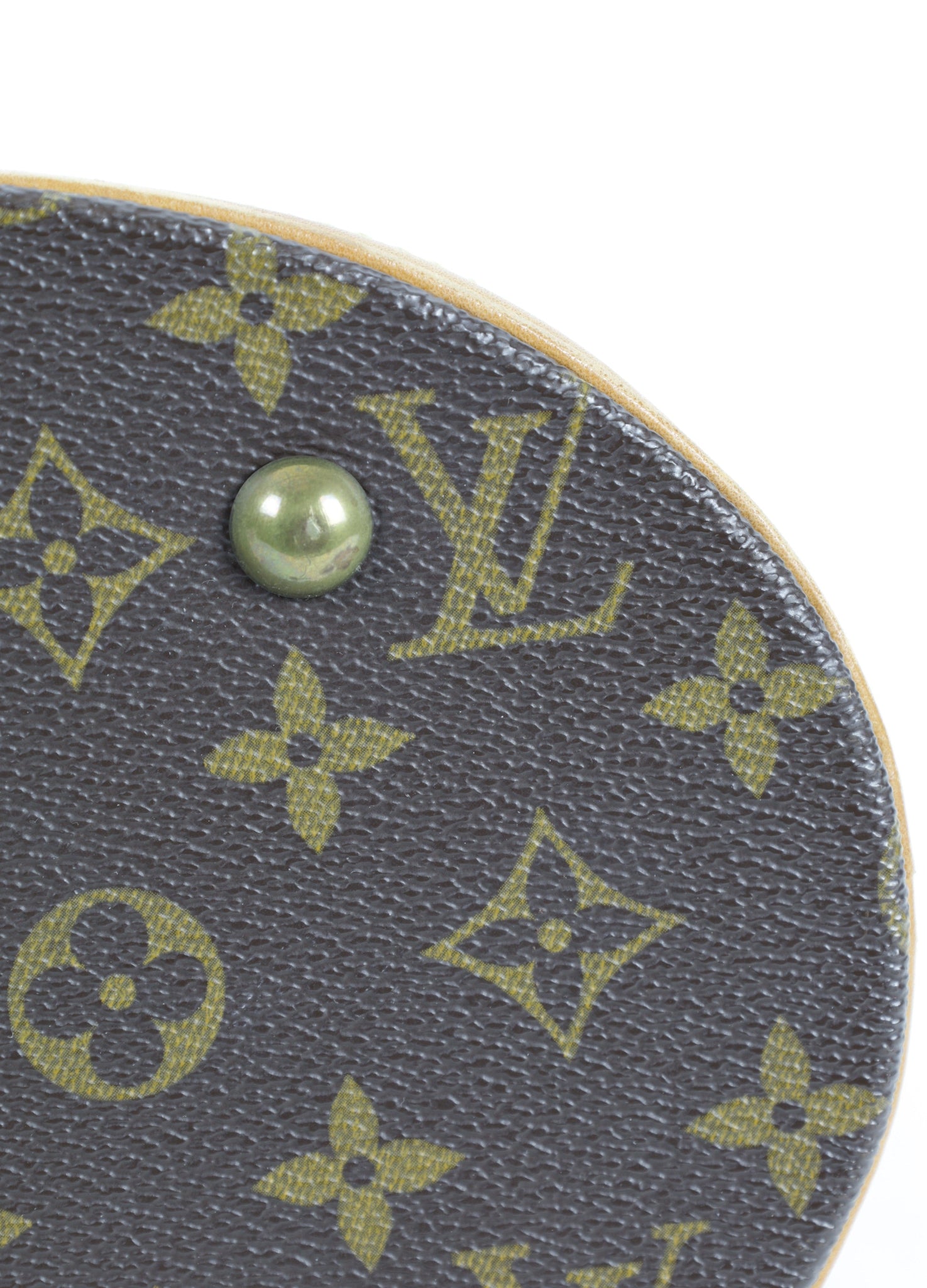 Vintage Louis Vuitton Mini Bucket bag in Monogram canvas - detail onderkant 2 | Laulau Treasures