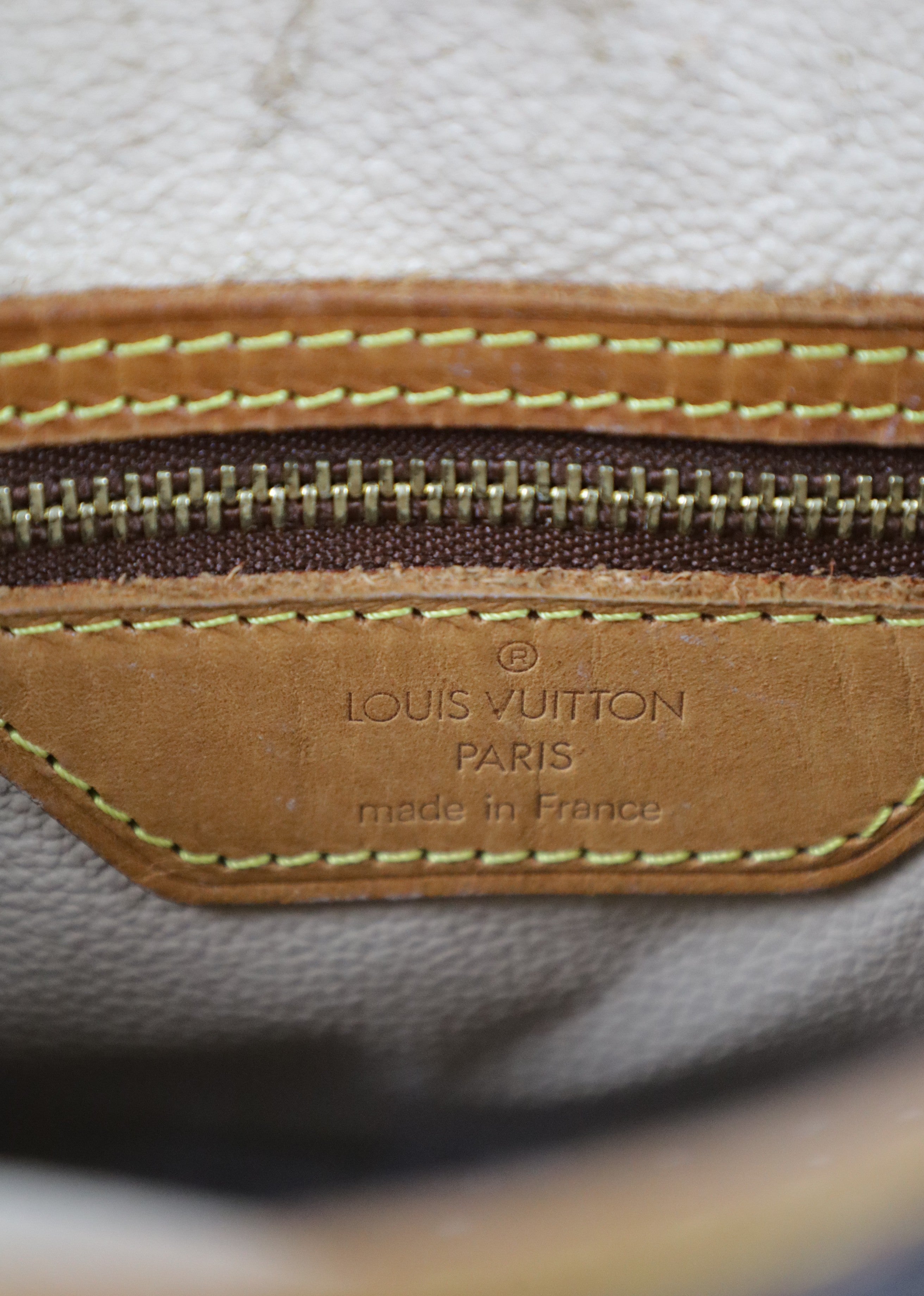 Vintage Louis Vuitton Mini Bucket bag in Monogram canvas - merk stempel | Laulau Treasures