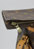 Vintage Louis Vuitton Mini Bucket bag in Monogram canvas - detail portemonnee | Laulau Treasures