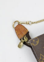 Vintage Louis Vuitton Mini Bucket bag in Monogram canvas - datum code detail portemonnee | Laulau Treasures