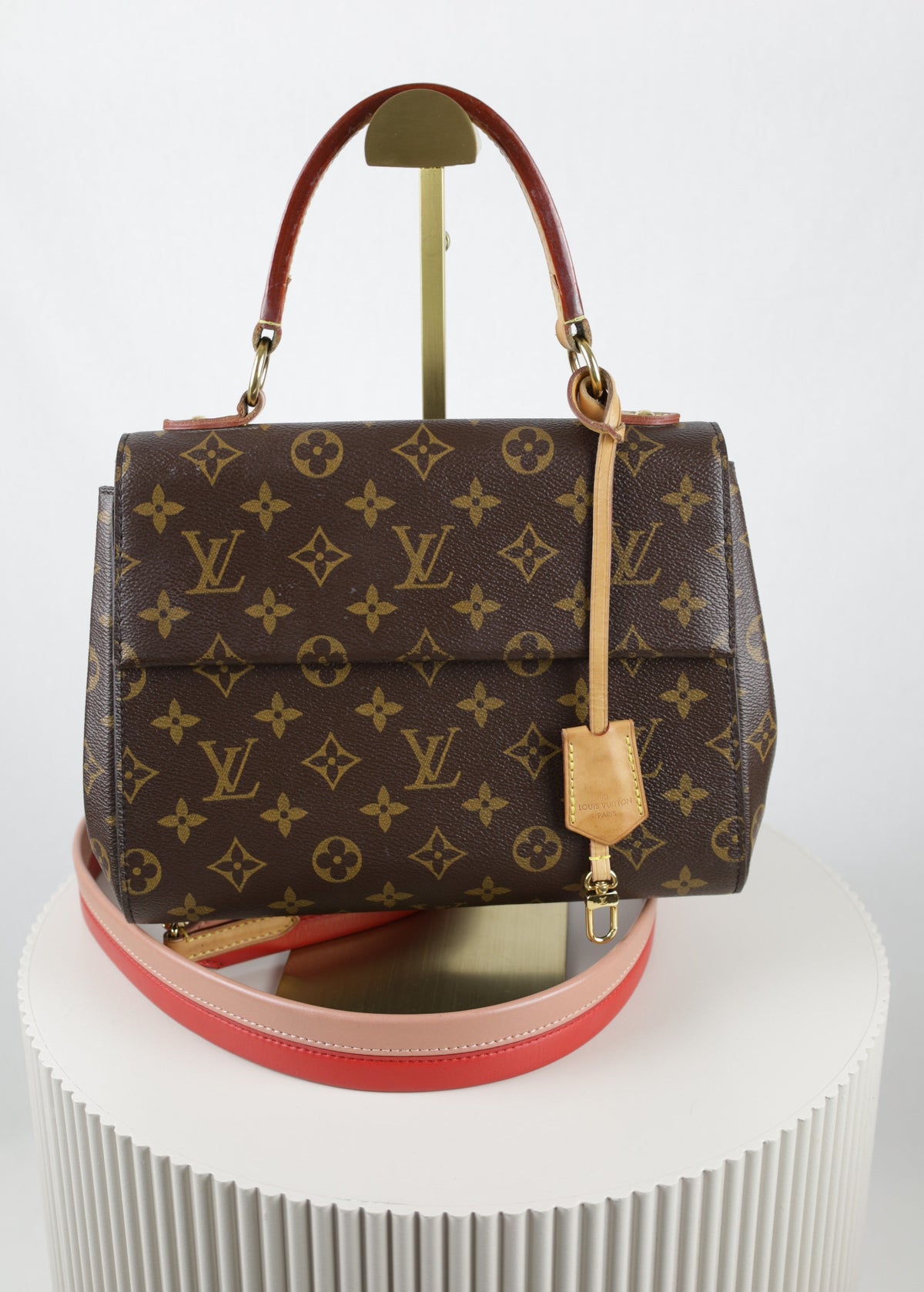 Vintage Louis Vuitton Cluny BB met strap - vooraanzicht - Laulau Treasures