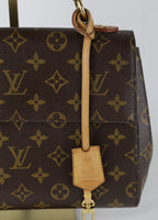 Vintage Louis Vuitton Cluny BB met strap - detail sleutelhanger - Laulau Treasures