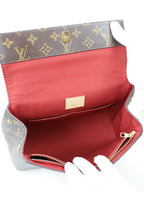 Vintage Louis Vuitton Cluny BB met strap - detail binnenkant - Laulau Treasures