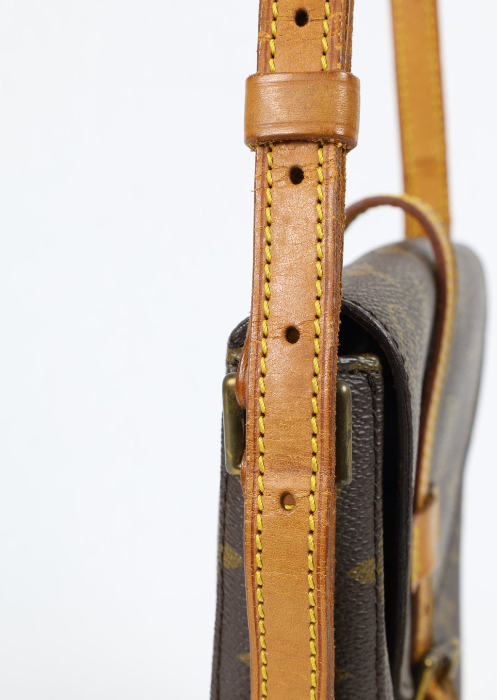 Louis Vuitton Chantilly PM detail strap 3 LauLau Treasures