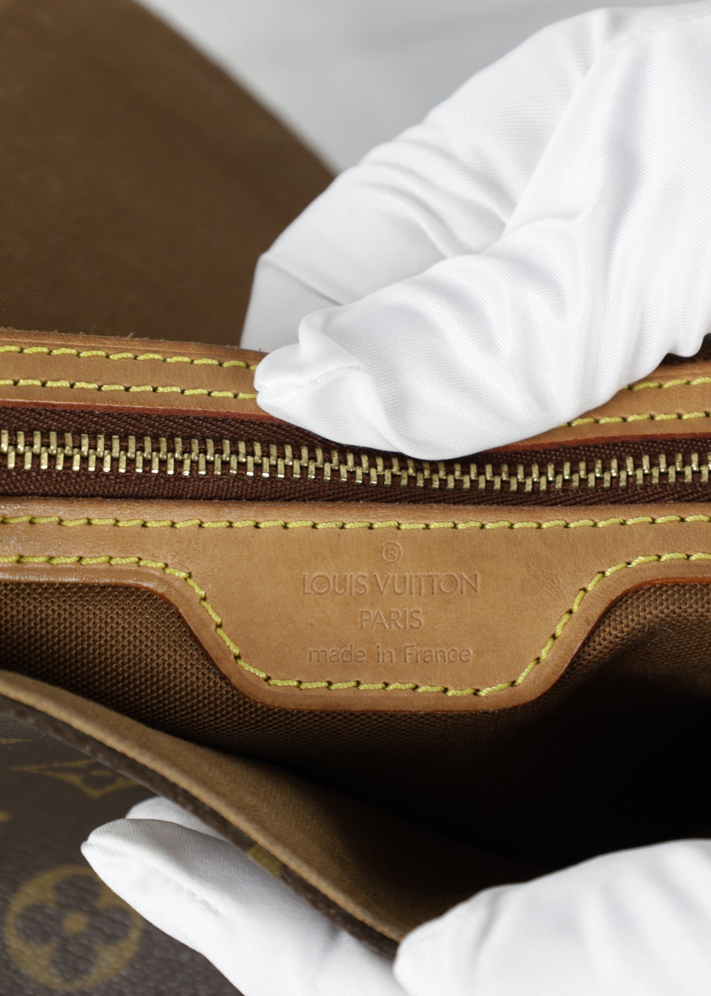 Louis Vuitton Looping detail binnenkant logo Laula Treasures