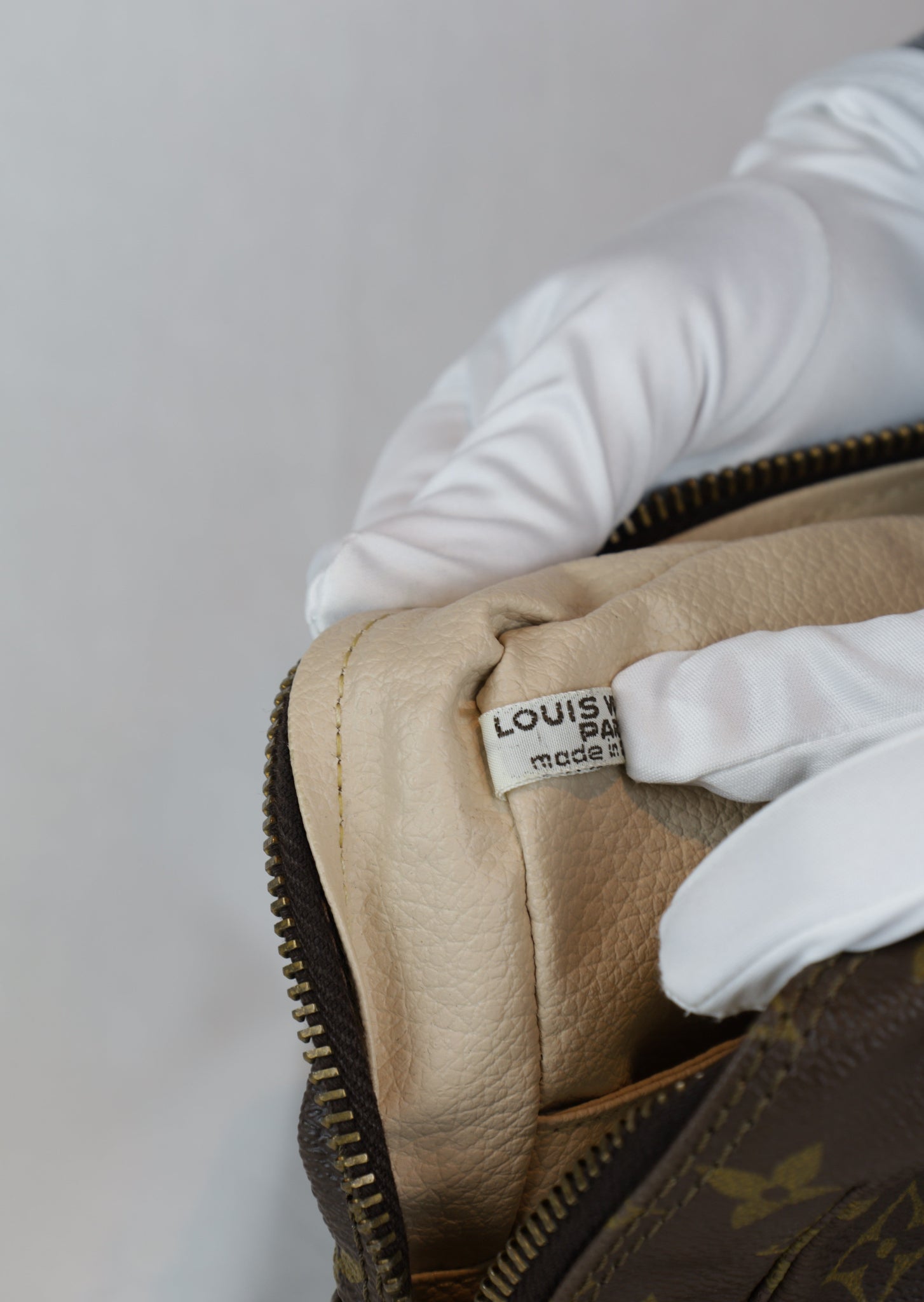 Louis Vuitton Trousse toilette 28 detail label 2 Laulau Treasures