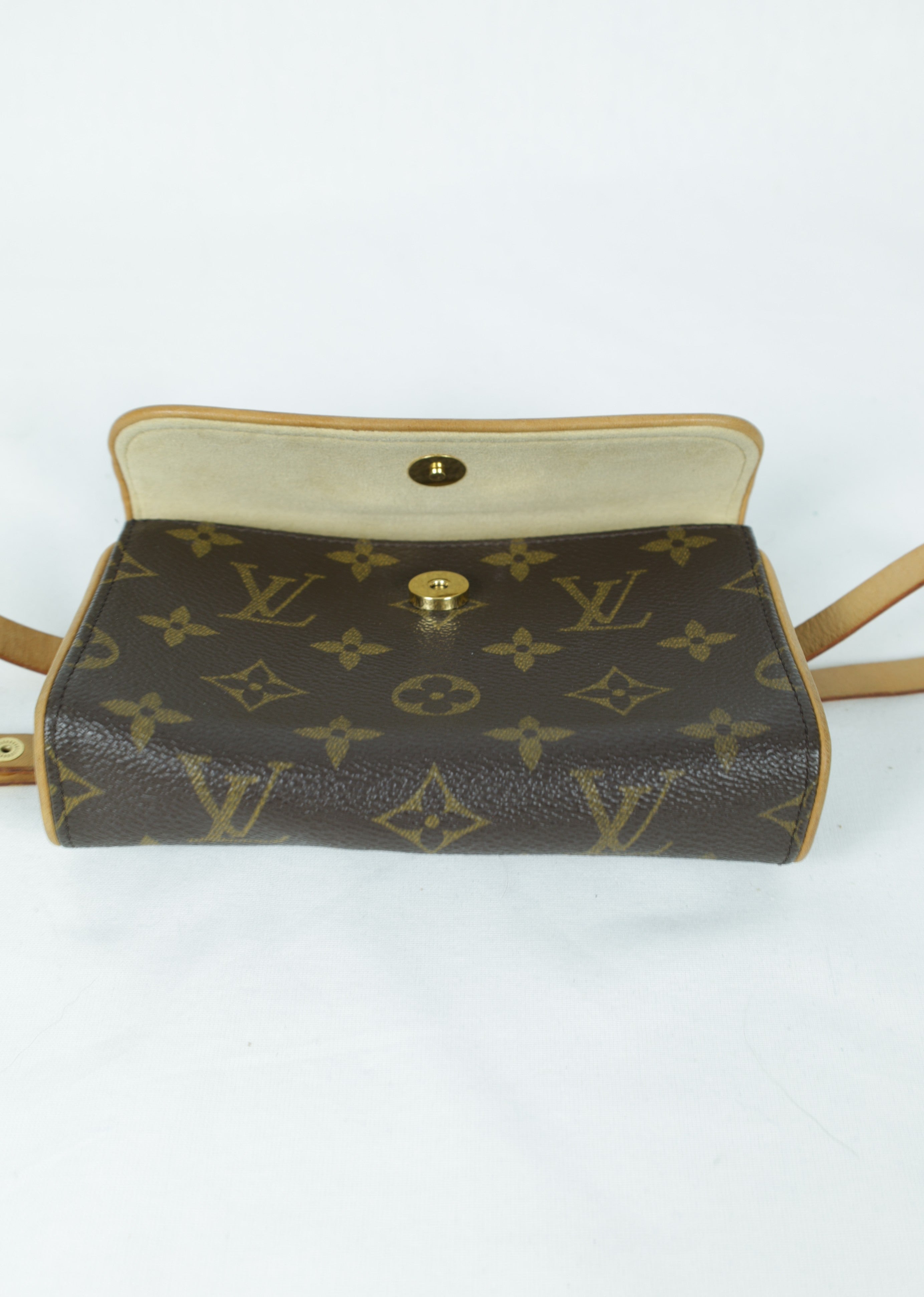 Vintage Louis Vuitton Pochette Florentine open flap Laulau Treasures