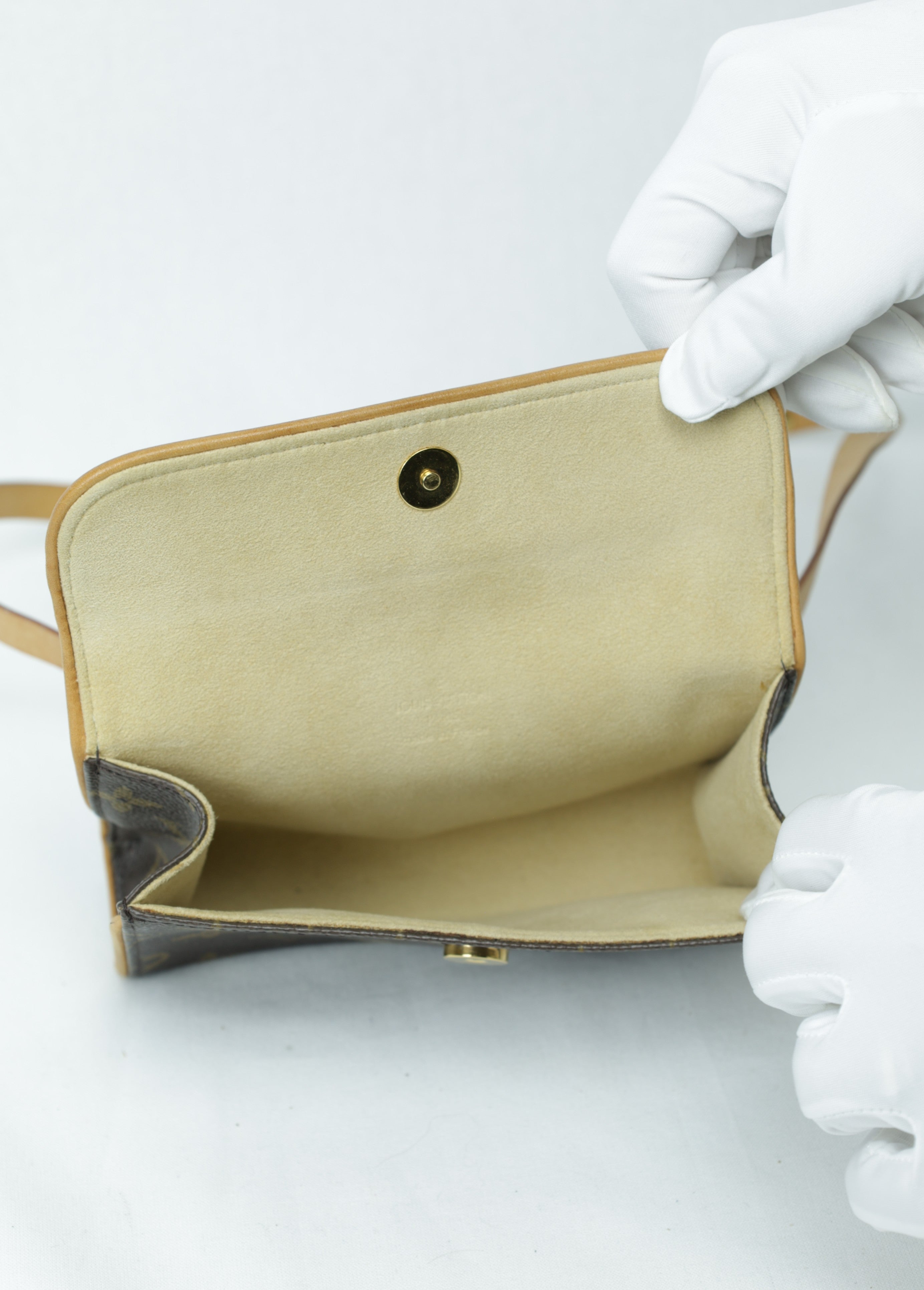 Vintage Louis Vuitton Pochette Florentine binnenkant Laulau Treasures