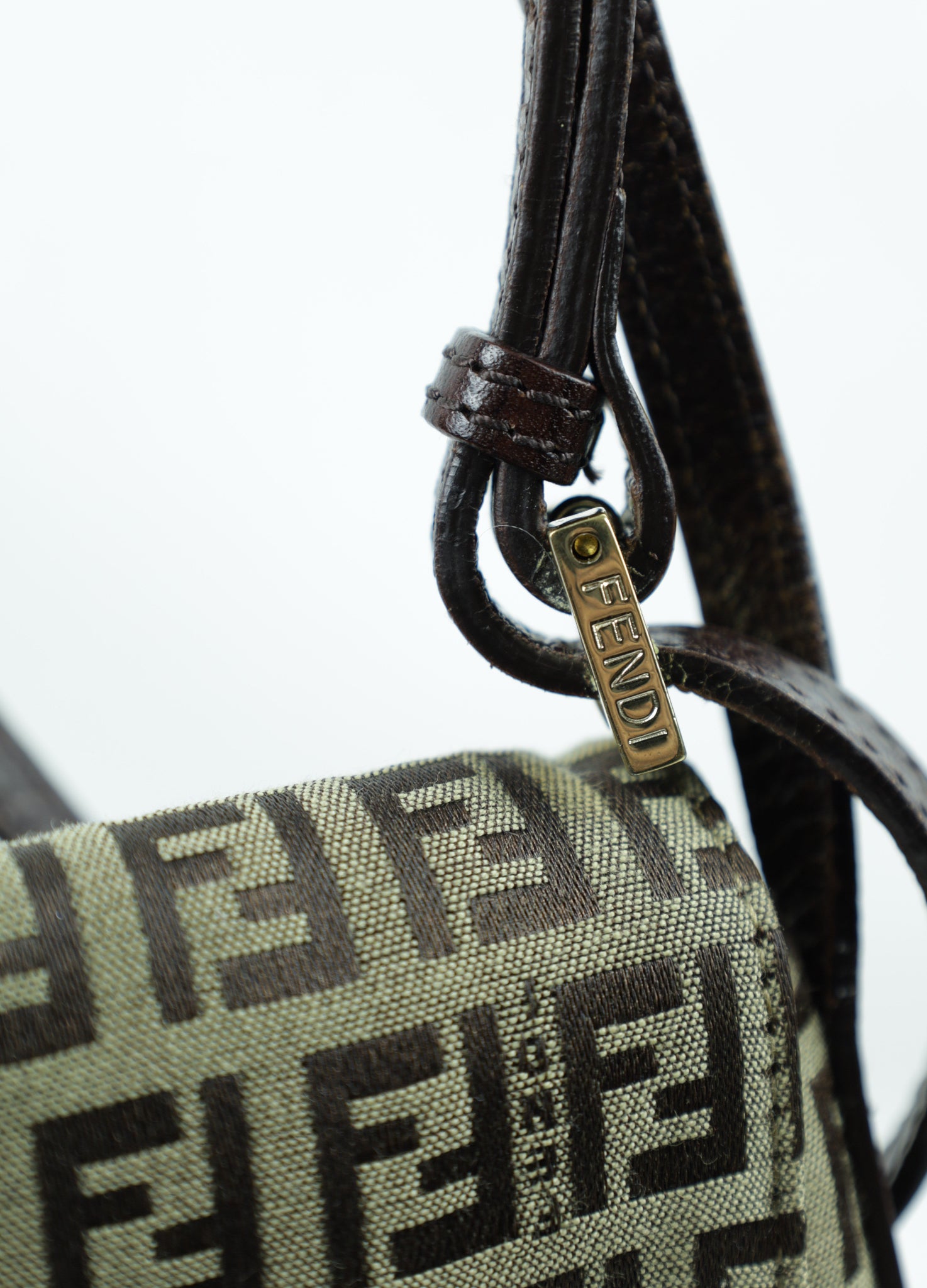 Vintage Fendi Flap detail gesp logo Laulau Treasures